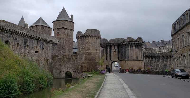 Entrada do Château de Fougères